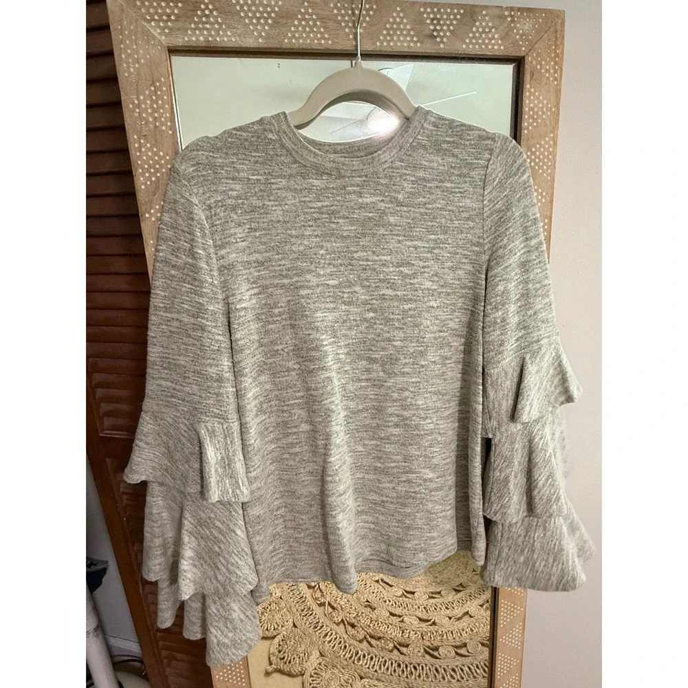 Grey Tiered Ruffle Bell Sleeve Knit Sweater Crew Neck Pullover Top - Picture 2 of 3